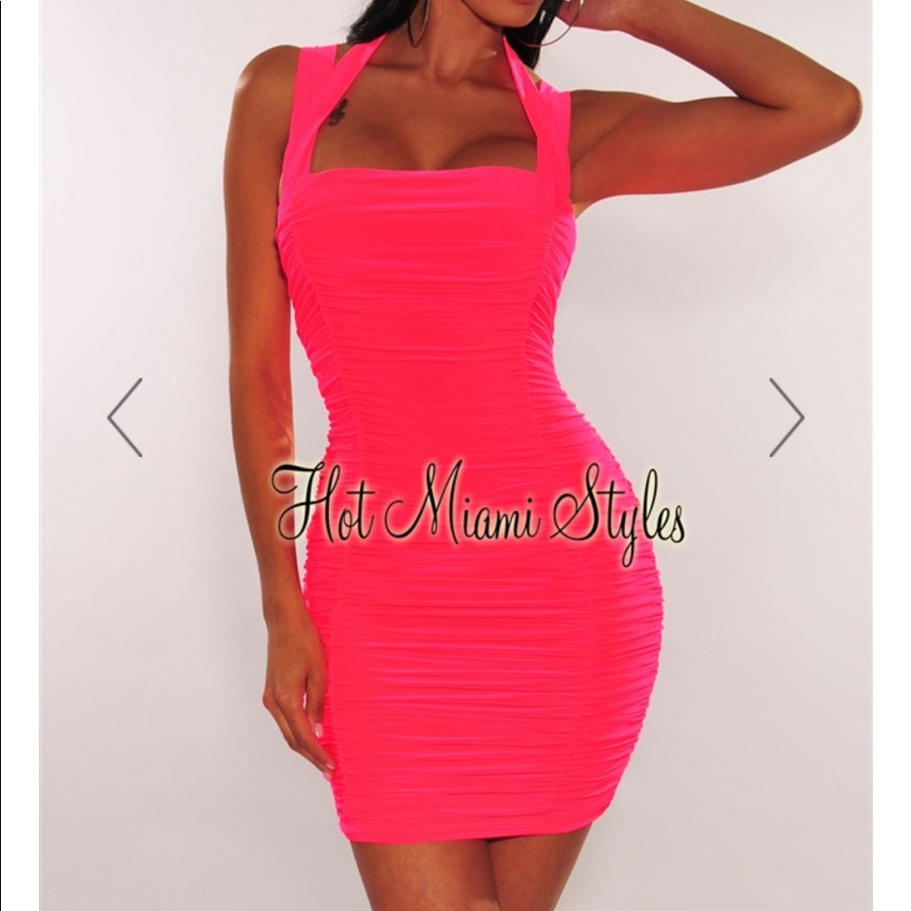 Beaitful neon pink mini dress